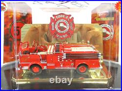 Code 3 Emergency 51 Randolph Mantooth 1965 Crown Firecoach Fire Truck 1/64