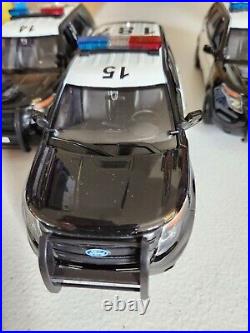 La County Sheriff 1/24 Scale Diecast Custom Police Car with Lights & Siren